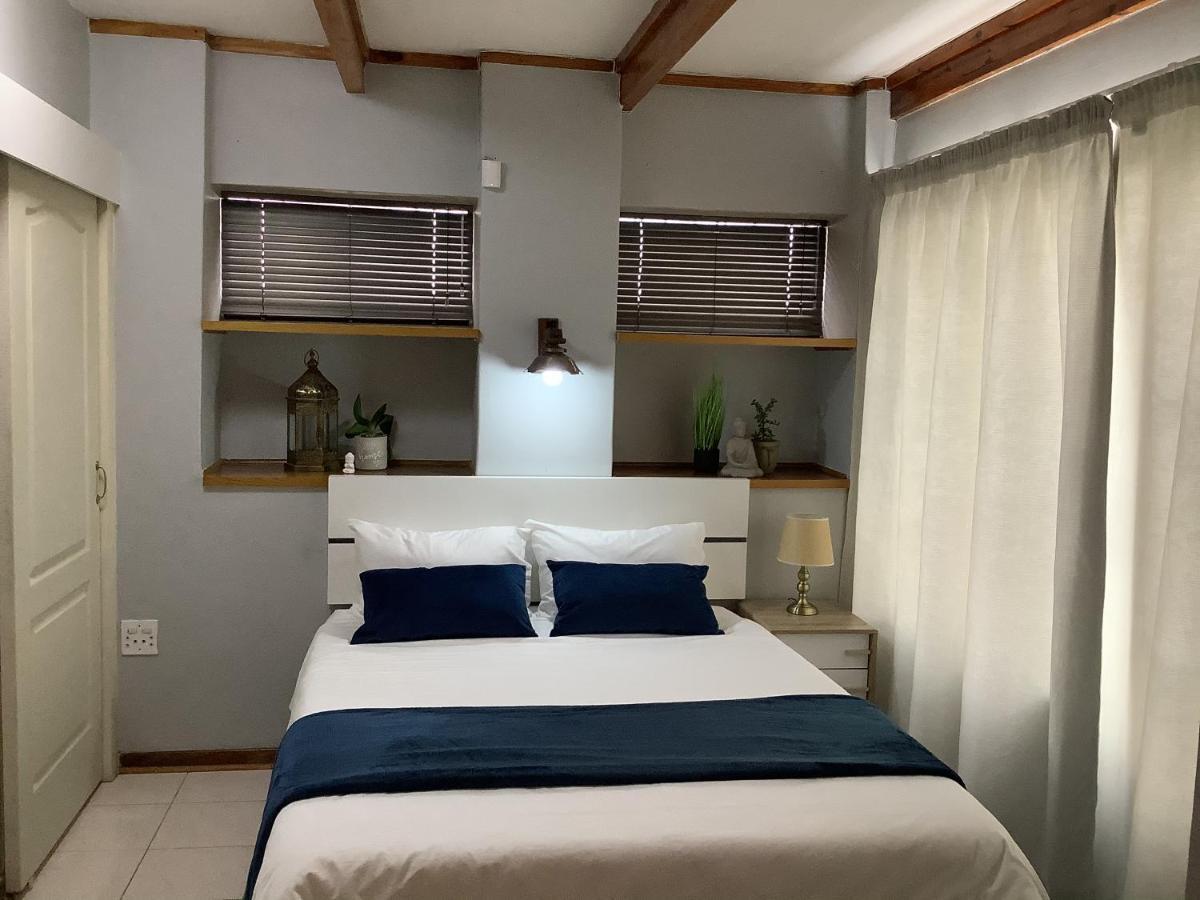 Impala Suite -Entire Unit- 2 Bedroom With 1 Ensuite Bathroom 莱迪史密斯 外观 照片